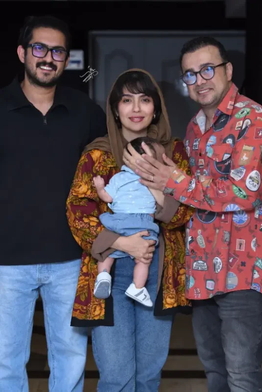 تصویر روز | عکس جدید مونا کرمی و سپند امیرسلیمانی در کنار فرزندشان Screenshot 2025 09 21 232112 1