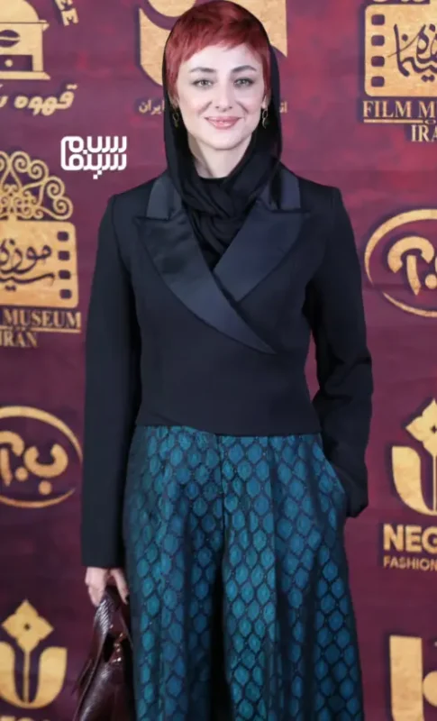 تصویر روز | ویدا جوان و دیبا زاهدی با استایل شیک و دیدنی Screenshot 2025 09 27 171535