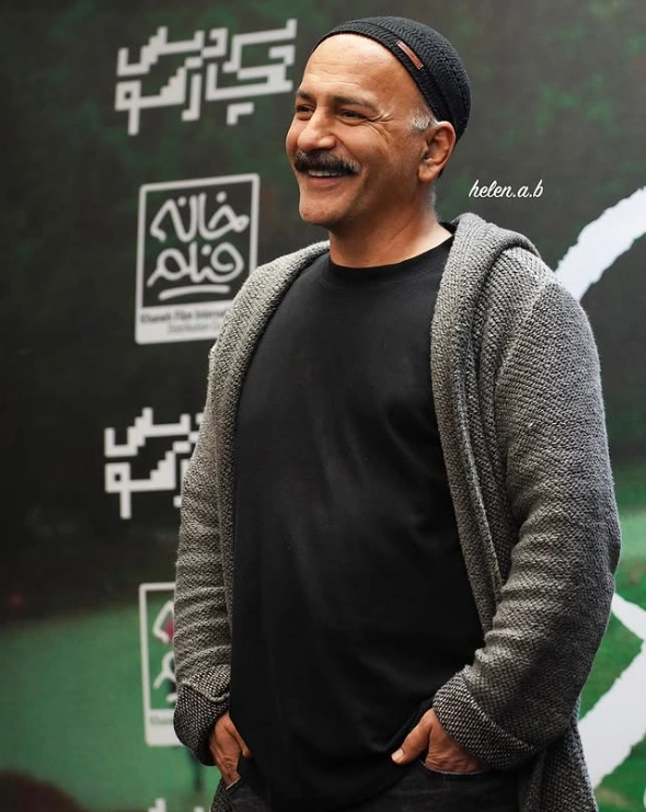 خبر روز | استایل متفاوت حمیدرضا آذرنگ بازیگر سریال از یاد رفته و نون خ Screenshot 2025 09 28 152406