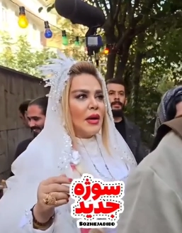 خبر روز | عکس جدید بهاره رهنما با لباس عروس در پشت صحنه یک فیلم جدید Screenshot 2025 10 03 155252