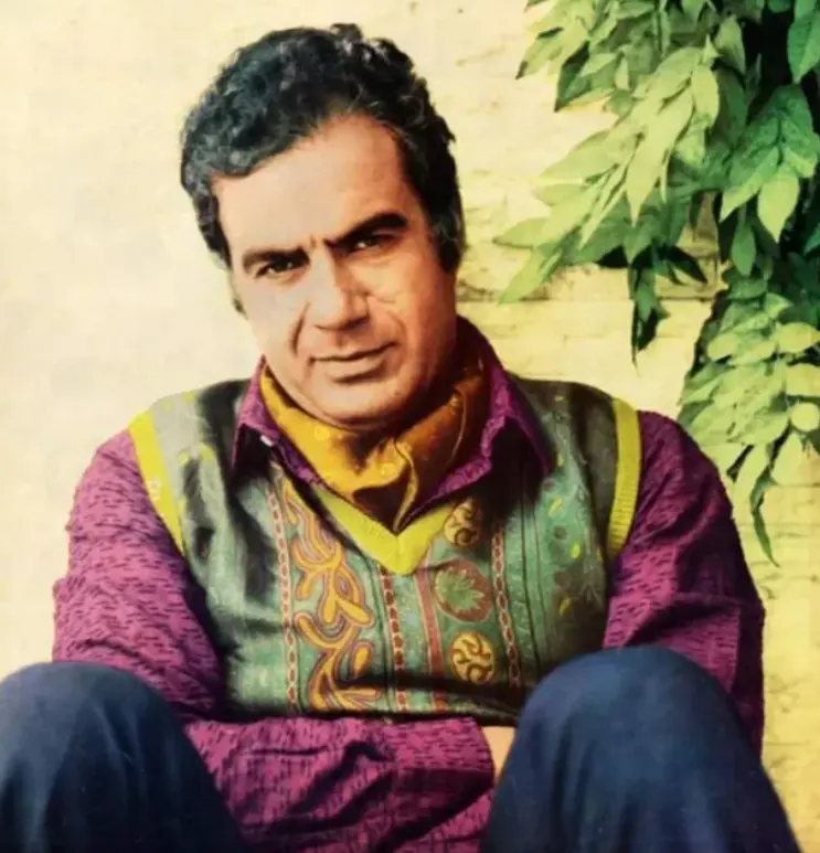 تصویر روز | گریههای ناصر ملکمطیعی در روز درگذشت محمدعلی فردین در سال ۷۹ Screenshot 2025 10 09 151901