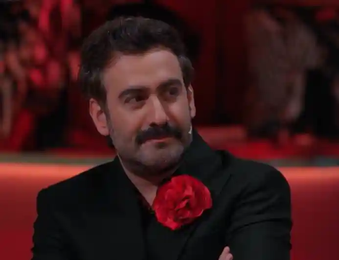 خبر روز | فصل 1 قسمت 8؛ «شفرونی» به میزبانی نیما شعباننژاد هم اکنون از فیلیمو Screenshot 2025 11 17 201955