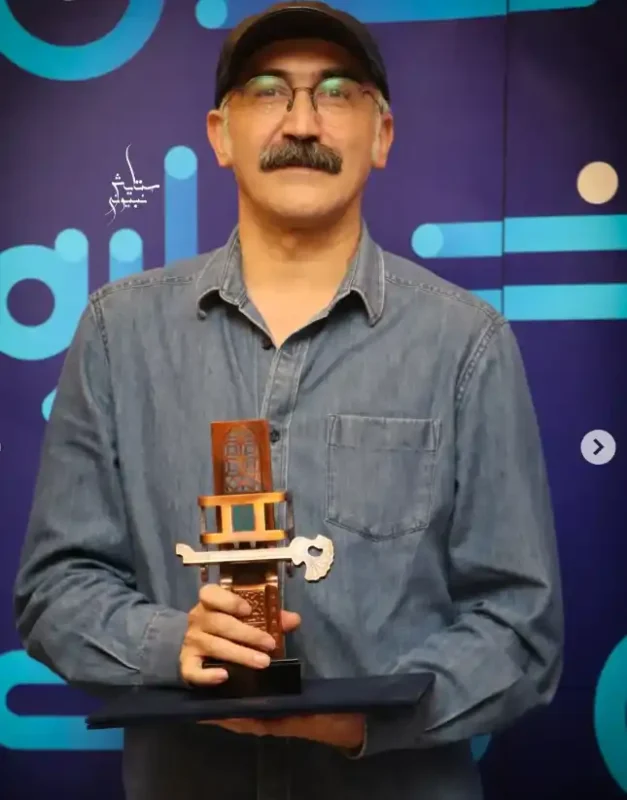 عکس هنرمندان در رويداد ملى جايزه امير ساعاتى پيش در تالار وحدت Screenshot 2025 11 26 132858