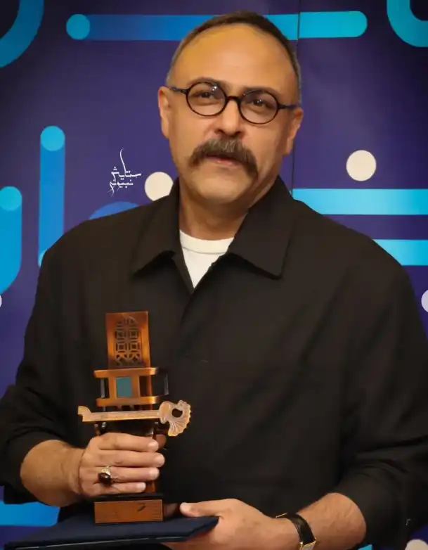 عکس هنرمندان در رويداد ملى جايزه امير ساعاتى پيش در تالار وحدت Screenshot 2025 11 26 132909