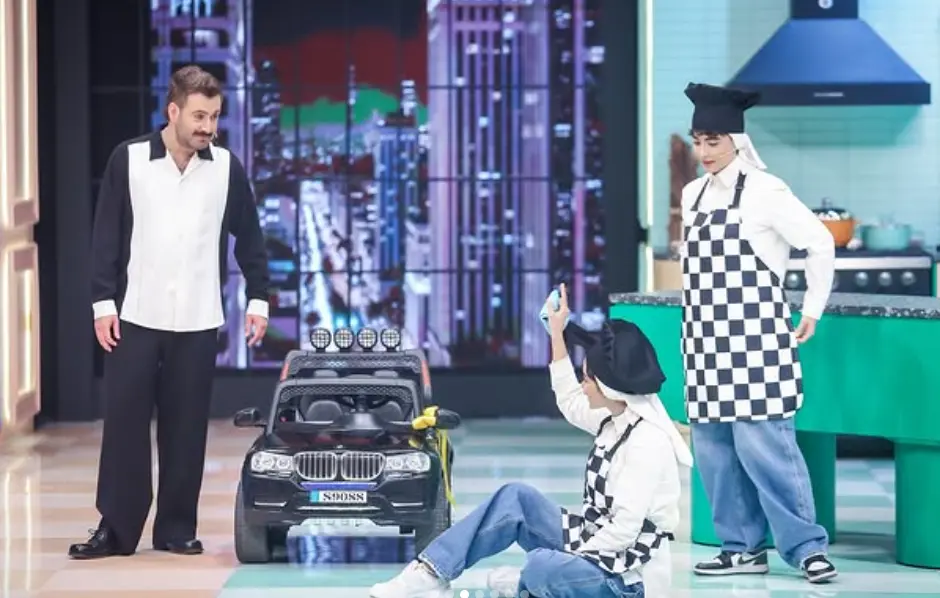 تصویر روز | سونیا حسینی و سنا حسینی در برنامه شفرونی؛ چه غوغایی به پا کردن با دو برادر Screenshot 2025 12 03 000148