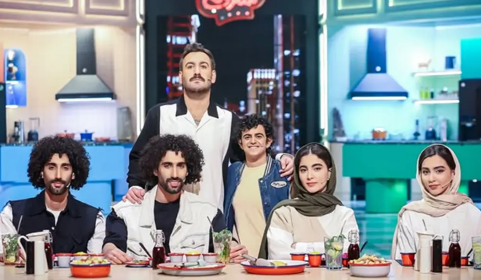 تصویر روز | سونیا حسینی و سنا حسینی در برنامه شفرونی؛ چه غوغایی به پا کردن با دو برادر Screenshot 2025 12 03 000238