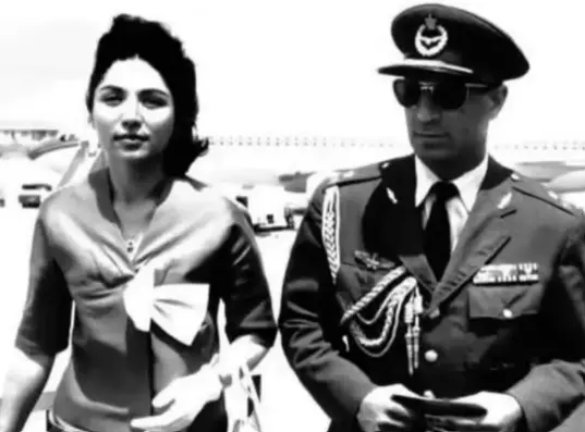 سفر در زمان | «فاطمه پهلوی» در کنار همسر دوم اش «محمد خاتمی»؛ دهه 40 Screenshot 2025 12 07 114154