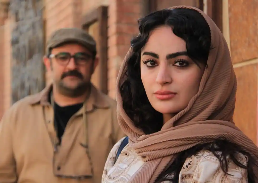 تصویر روز| بیوگرافی و تصاویر عاشقانه از علی هاشمی و همسرش Screenshot 2025 12 08 122924