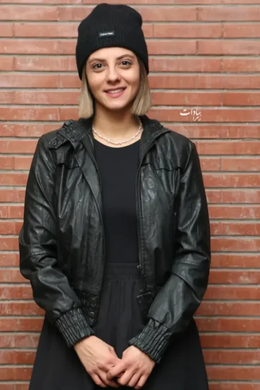 تصویر روز | تئاتر باران اسیدی با کارگردانی الهام شعبانی و تهیه کننده صدف رضا پور Screenshot 2025 12 09 214644