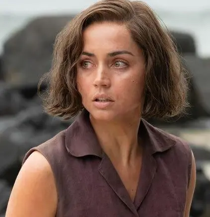 تریلر جناییی آنا د آرماس و سیدنی سویئنی بالاخره منتشر شد Screenshot 2025 12 14 143915 1