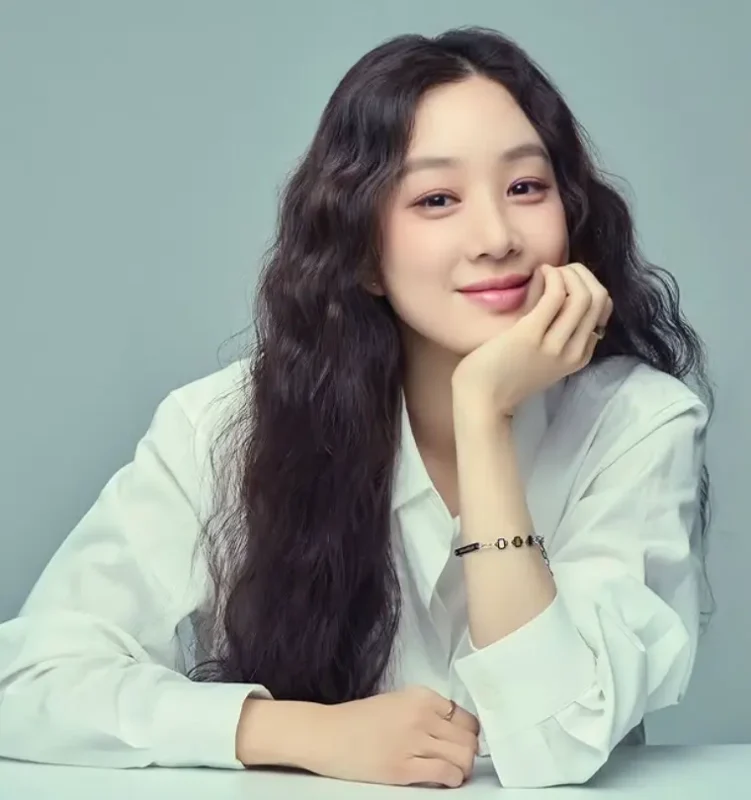 تصویر روز از تغییر چهره جونگ ریو وون «پرنسس جامیونگ» سریال جومونگ 3 بعد 15 سال Screenshot 2025 12 31 124840