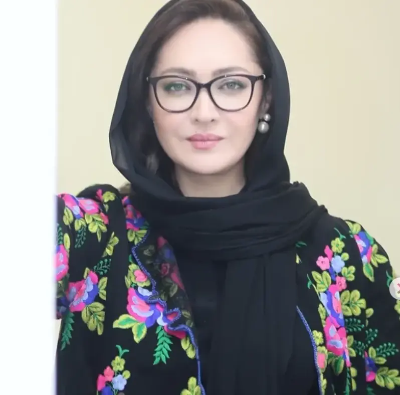 تصویر روز | تیپ و چهره دیدنی «نیکی کریمی» در نیویورک 4 Screenshot 2026 01 01 115038 1