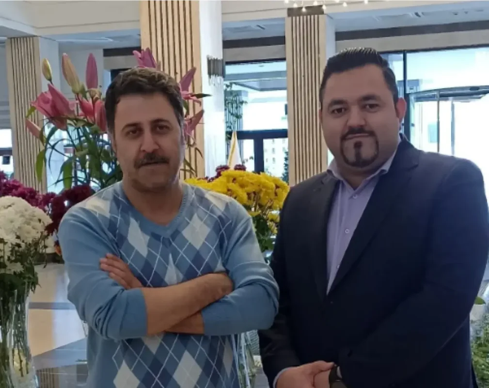 سفر به گذشته | هومن حاجی عبداللهی، رحمت امینی سریال پایتخت، یک سال قبل در پشت صحنه پایتخت ۷ Screenshot 2026 02 22 at 6.10.41 PM 1