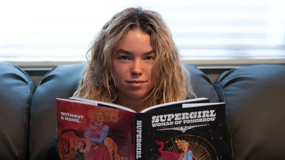 لوگو کامل فیلم Supergirl دیده شد