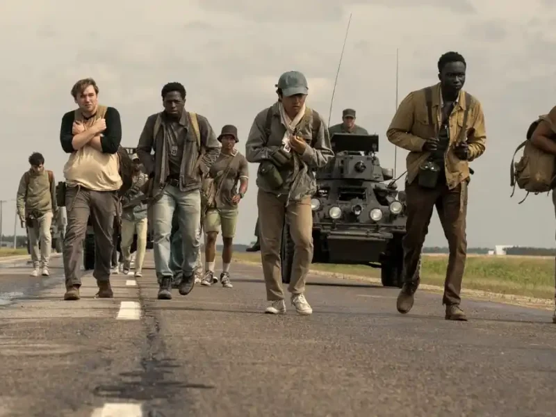 برای تماشای فیلم The Long Walk می‌توانید روی تردمیل بدوید