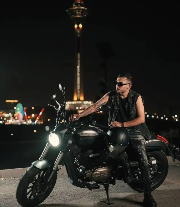 تصویر روز | عکس های دیدنی از تفریح لاکچری ارسلان قاسمی YKD4KzyAe91I 2.webp 2