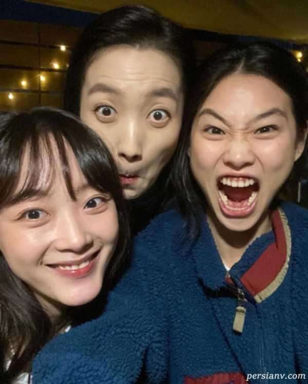 تصویر روز | سلفی های عجیب بازیگران زن سریال کره ایی «بازی مرکب» بازیگران زن بازی مرکب