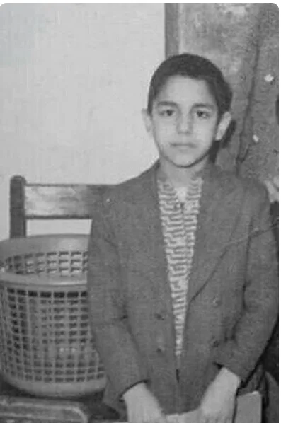 سفر در زمان| عکس دیده نشده از مهران مدیری در دوران مدرسه aea16213 1