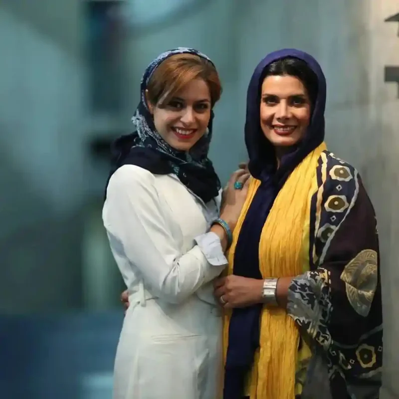 خبر روز| آلبوم عکس و بیوگرافی عاطفه رضوی با شوهر اول و دوم aed6d1b9