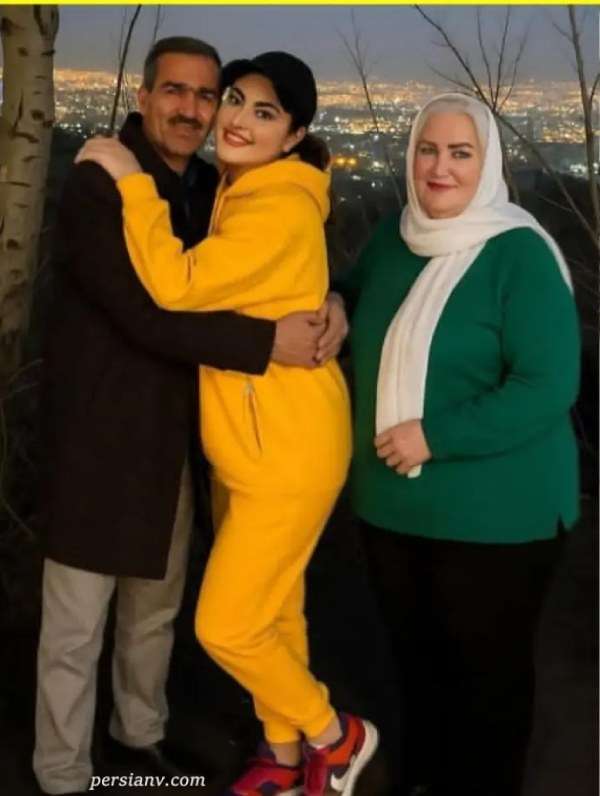 تصویر روز | مریم مومن؛ بعد از دو دهه پدر و مادرم را آشتی دادم خانم بازیگر