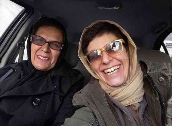 عکس سوسن پرور و مادرش