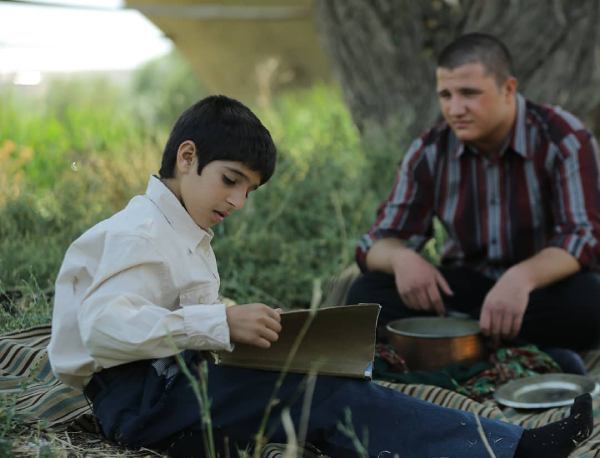 تصویر روز | «امیررضا فرامرزی» بازیگر کودکی «دارا حیایی» هاشم در سریال از سرنوشت بازیگر نوجوان