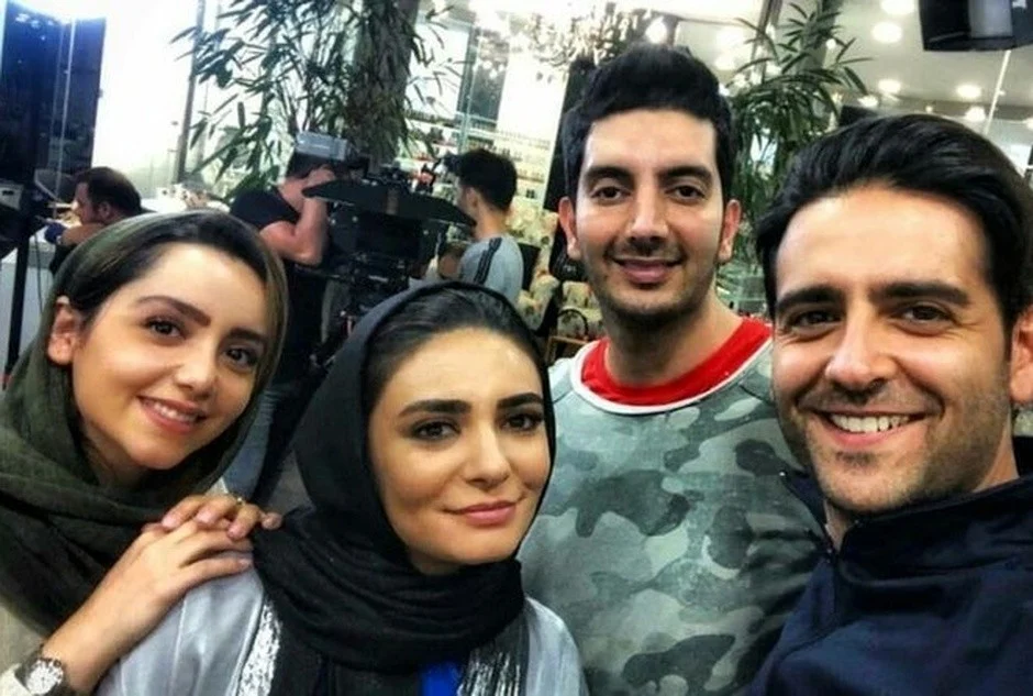تصویر روز | امیرحسین آرمان، فرزین و لیندا و نازنین بیاتی»؛ سال 98 artistspix 1701700370 3250420756457642864 50837516805 1