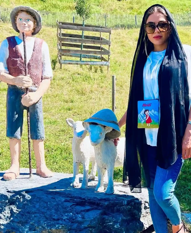 azadeh zareie 1663250084 2927876373575286901 1040657227