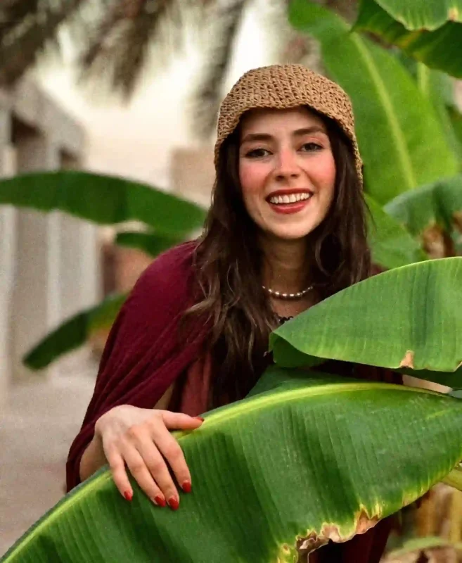 خبر روز | عکس جدید «الیزابت» ۸ سال بعد سریال پایتخت ۵ در جزیره هرمز b08592f9