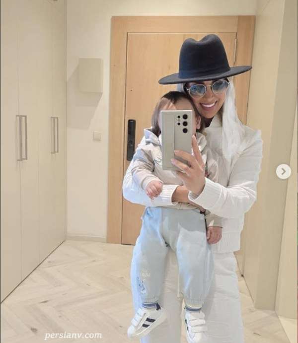 بچه مینا مختاری