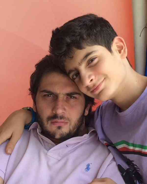 تصویر روز | قابی زیبا از بردیا گلزار و خواهر زاده اش برادر و خواهرزاده محمدرضا گلزار