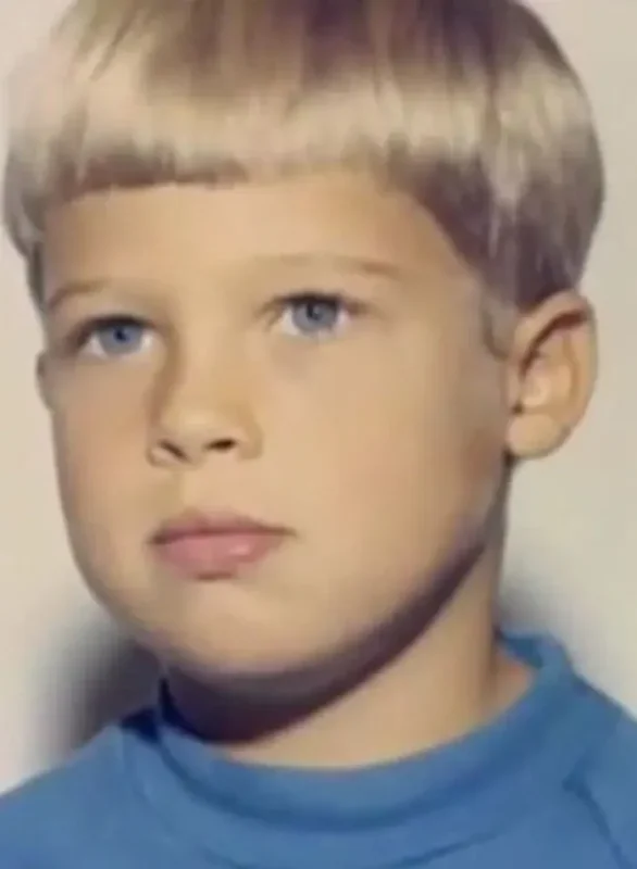 تصویر روز | عکس جذاب از دوران کودکی برد پیت brad pitts childhood photos 5 7 1