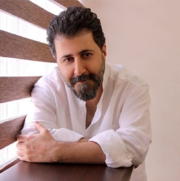 تصویر روز | چهره هومن حاجی عبداللهی «رحمت پایتخت» در جوانی چهره هومن حاجی عبداللهی