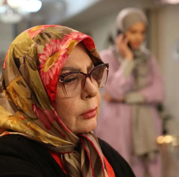 چهره جدید پوراندخت مهیمن