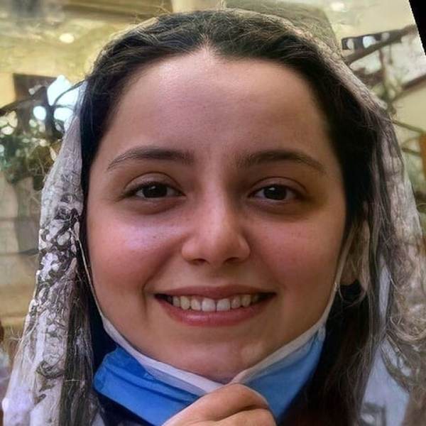 چهره واقعی نازنین بیاتی