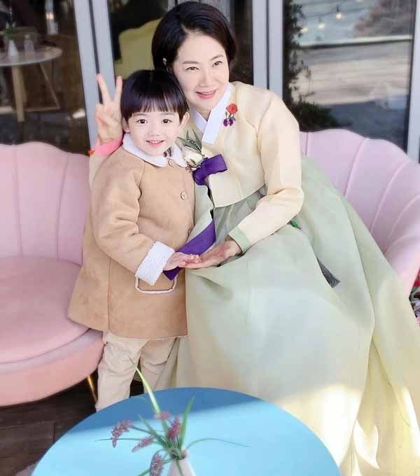 یانگ می‌گیونگ بازیگر کره ای