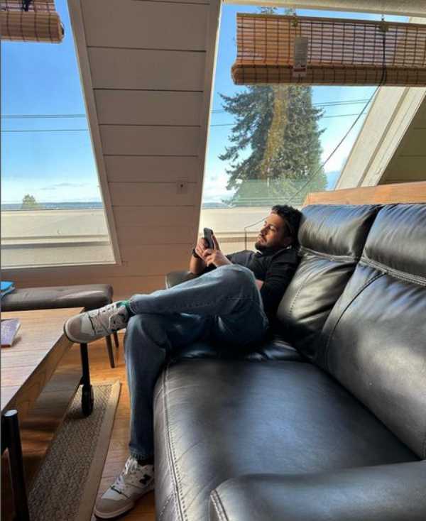 تصویر روز | دکوراسیون خاص خانه مجردی مهرداد صدیقیان خانه مهرداد صدیقیان