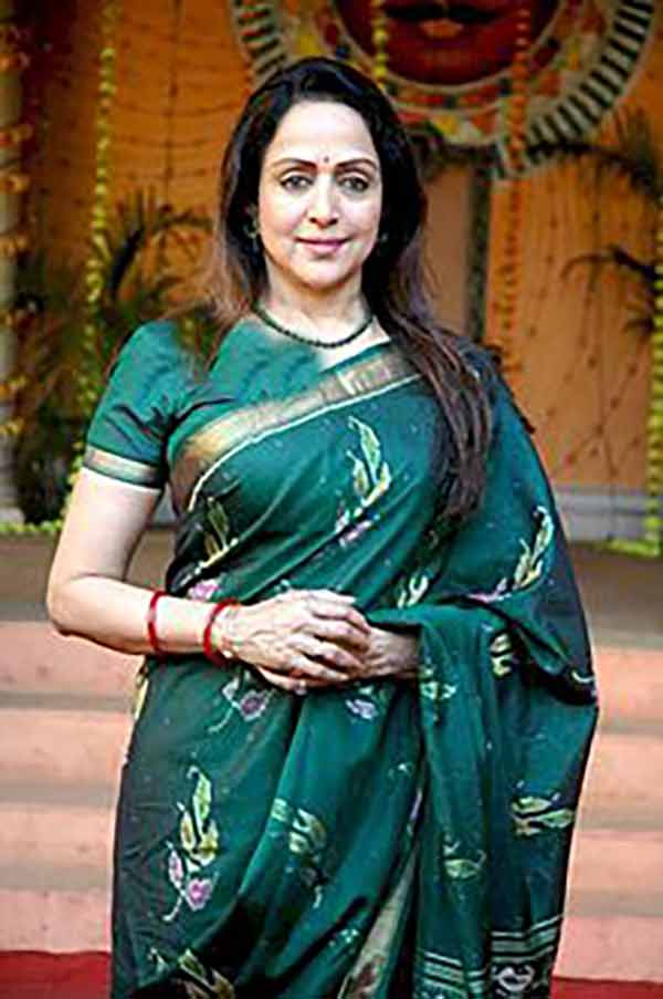 هما مالینی در جوانی