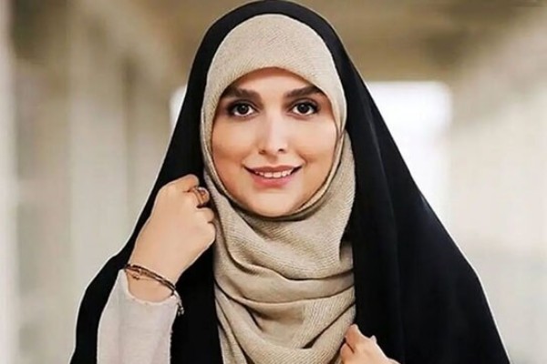 رونمایی از مانتو عبایی شیک مژده لواسانی