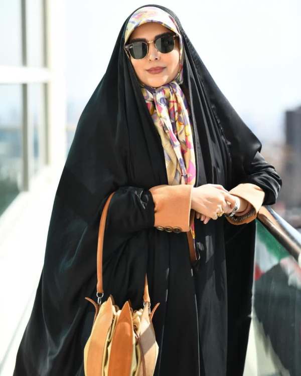 تصویر روز | مژده لواسانی با مانتو عبایی شیک مانتو مژده لواسانی