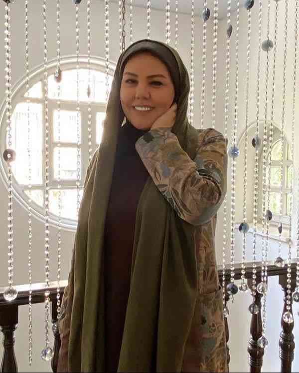 منزل افسانه چهره آزاد