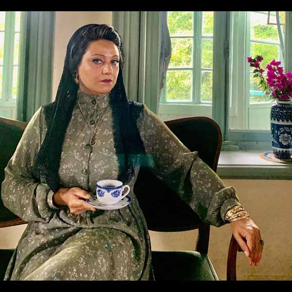 بازیگر نقش مادر شیرزاد در خاتون