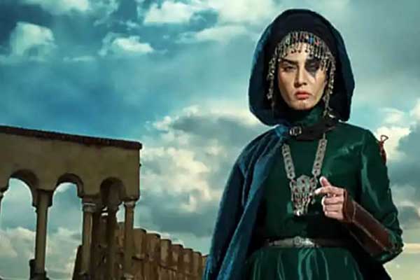 چهره واقعی و بدون گریم الهه خادمی بازیگر غزال سریال مستوران که باور نمی کنی