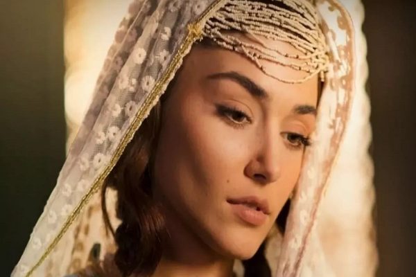 چهره جدید هانده ارچل «کیمیا خاتون» فیلم مست عشق در ژاپن
