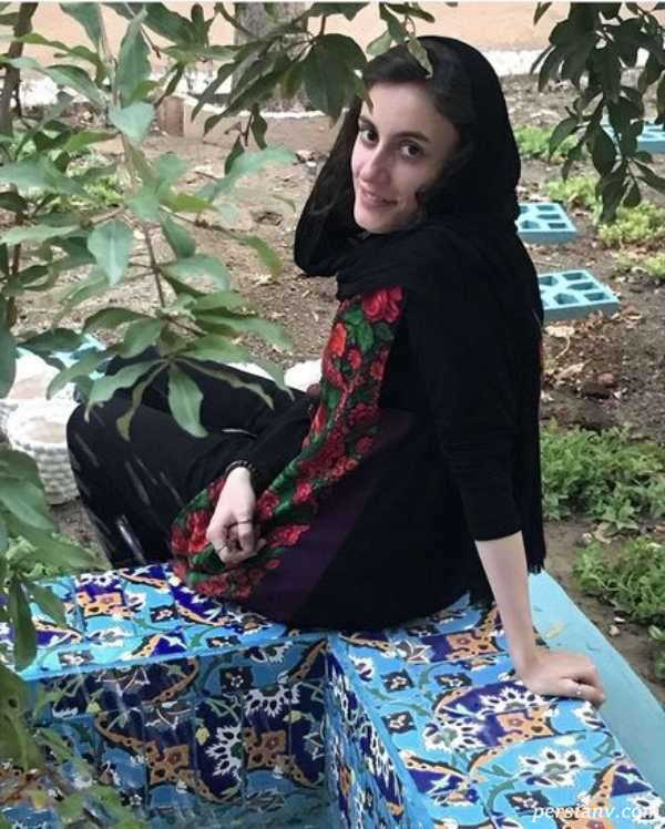 دختر علی فروتن