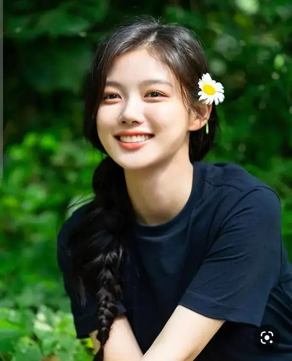 تصویر روز | تغییرات دیدنی و جذاب کیم یو جونگ بازیگر نقش «دونگ یی» e59d9533 9c8e 499b 8a22 d8b77e21ff02 2