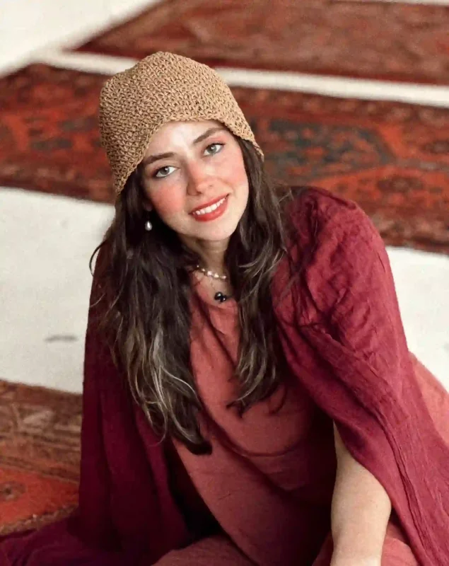 خبر روز | عکس جدید «الیزابت» ۸ سال بعد سریال پایتخت ۵ در جزیره هرمز ed1f0bb2