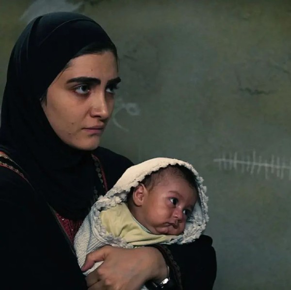 تصویر روز | مادر پسری جذاب الناز ملک و پسرش آیسان در سریال سقوط الناز ملک در سقوط