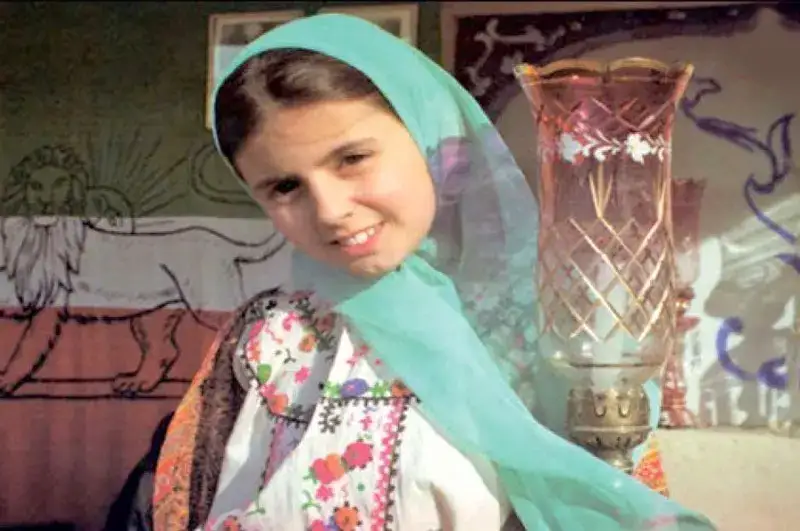 سفر در زمان| عکس زیرخاکی لیلا حاتمی وقتی در خردسالی هم باحجاب بود f36a22c4