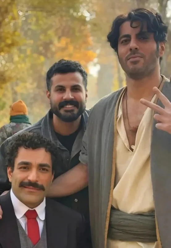 خبر روز| عکس صمیمی پشت صحنه بامداد خمار نوید پورفرج و حمید صفت، دو رقیب عشقی f5f26728 1